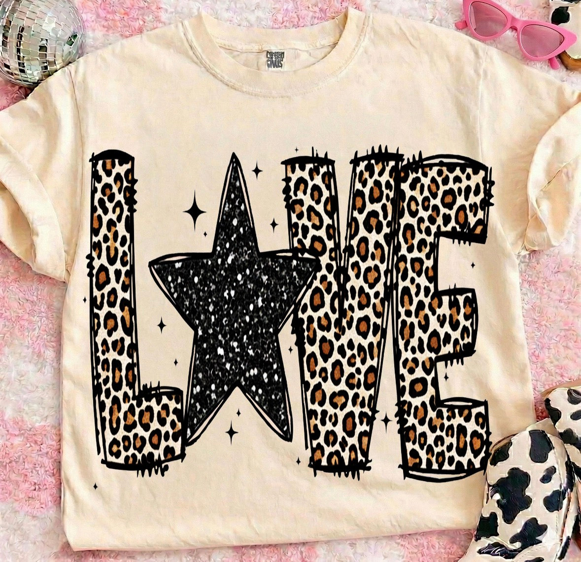 Leopard Love Faux Glitter- Unisex Comfort Color Graphic Tee