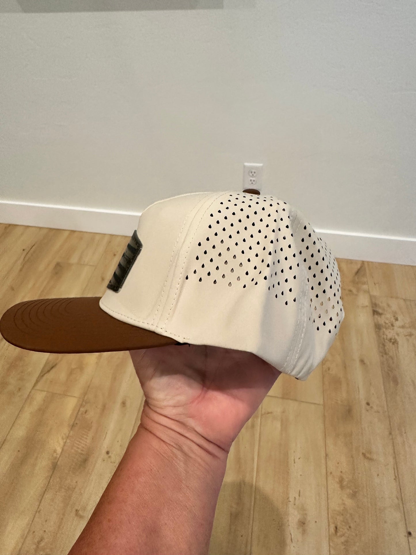 2nd Amendment - Patch White and Brown Unisex Hat