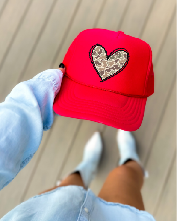 DUCK CAMO HEART - UNISEX FOAM TRUCKER HAT