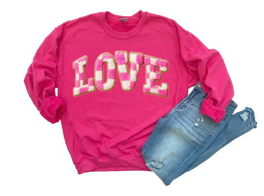 LOVE FAUX YARN- UNISEX Graphic Sweatshirt